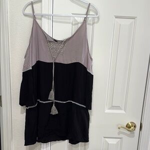 Highness Cold Shoulder Black/Mauve/Gray Women's Adjustable Strap Top. Size 2X